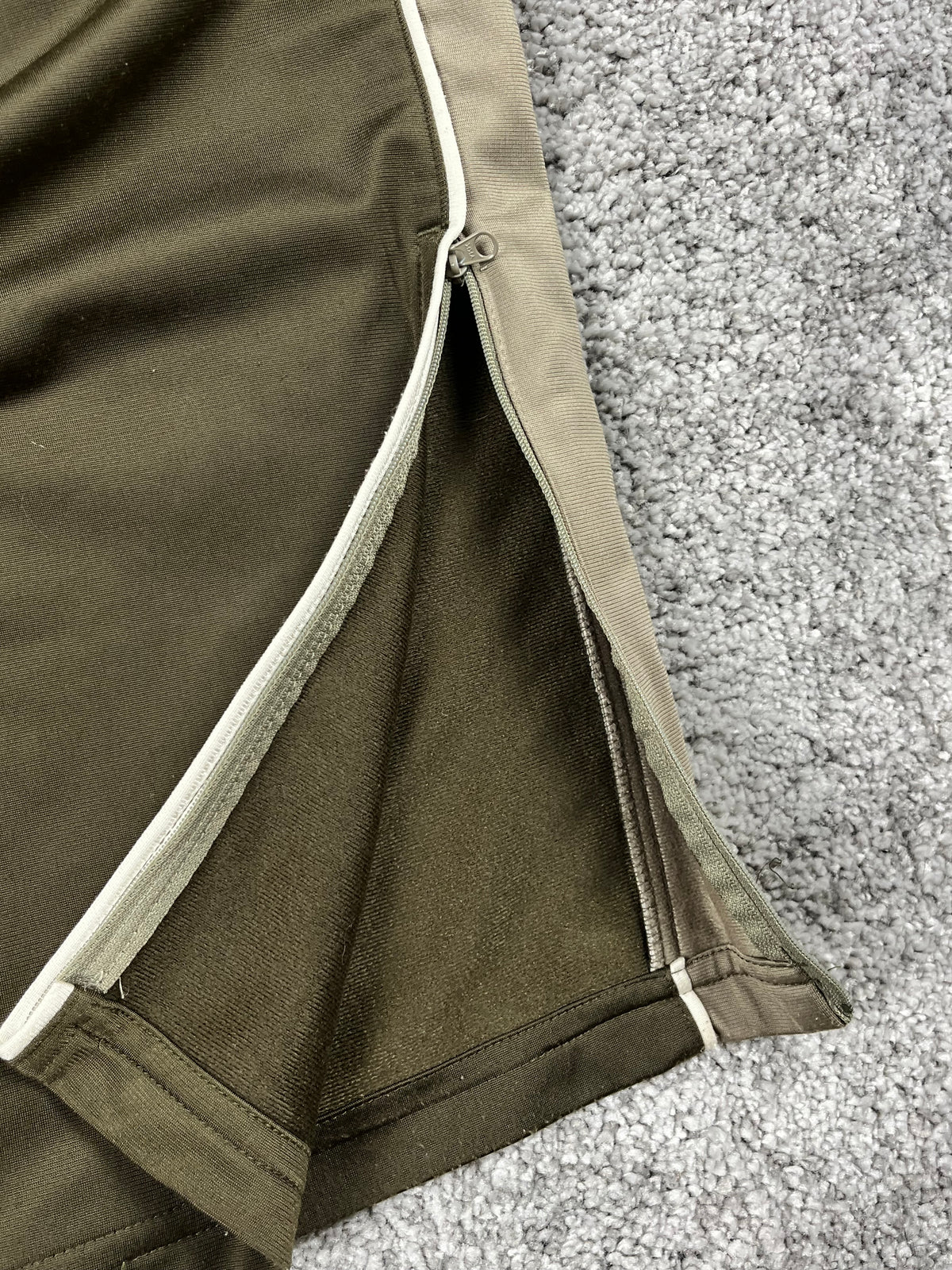Nike Trackpant Vintage 2000s "Green Olive/ Green" (S)