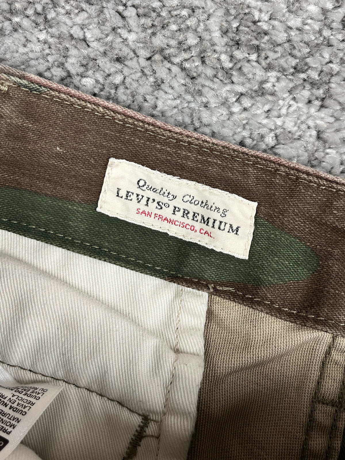Levi's Premium Cargo Pants Vintage Y2K 2000S "Military Camo" (32/42)