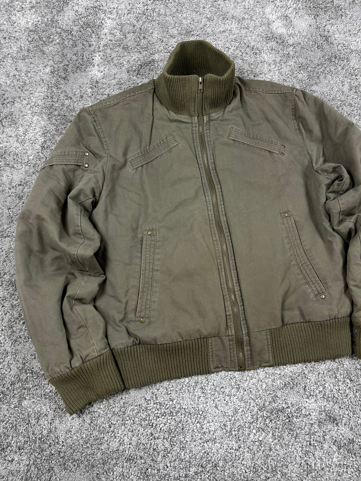 Chaqueta bomber Clockhouse vintage Y2K años 2000 «Verde oliva» (M)